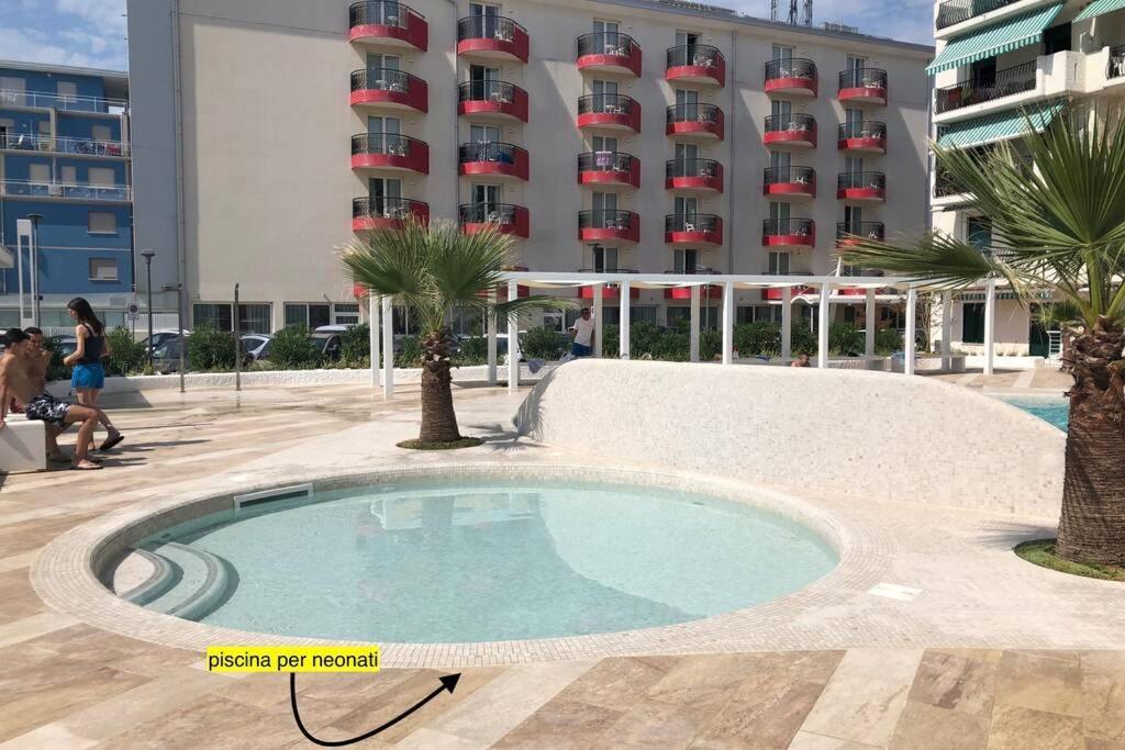 El Palmar Residence Vista-Mare E Vista-Piscina Лидо-ди-Езоло Экстерьер фото